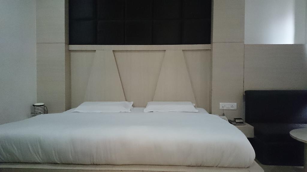 كاترا Hotel Maharaja المظهر الخارجي الصورة