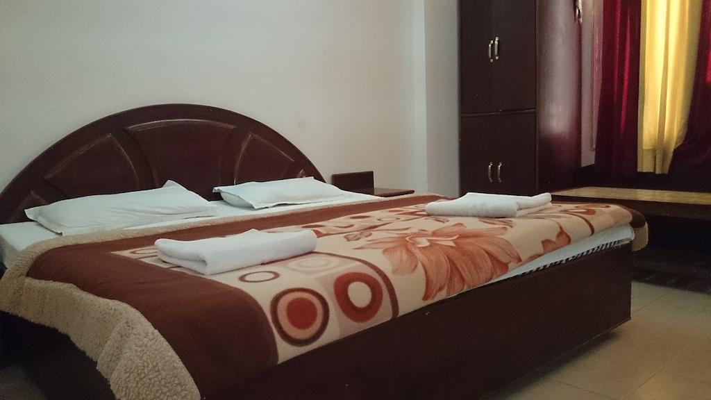 كاترا Hotel Maharaja الغرفة الصورة