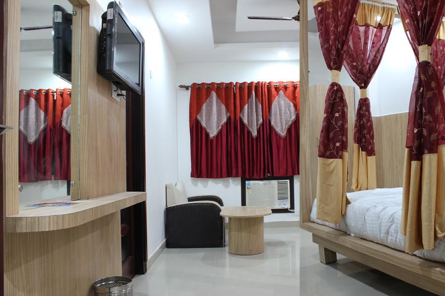 كاترا Hotel Maharaja الغرفة الصورة